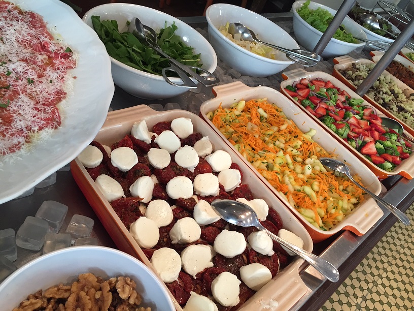 CT Brasserie do Fashion Mall lança bufê de salada