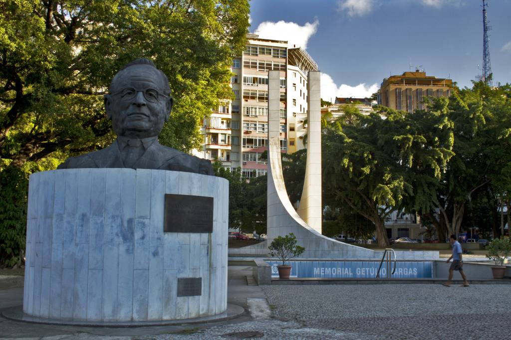 Cine Glória será reaberto com novo nome