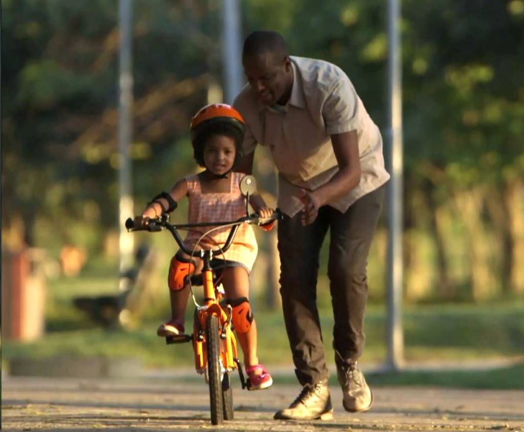 Projeto ensina cariocas a andarem de bicicleta de graça