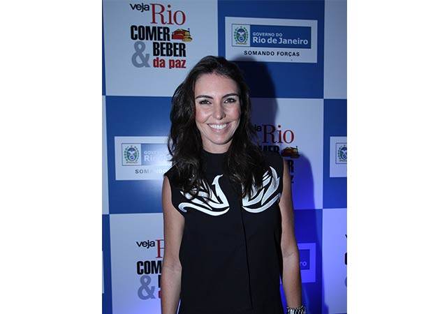 A apresentadora Glenda Kozlowski tamb&eacute;m participou da premia&ccedil;&atilde;o<br>