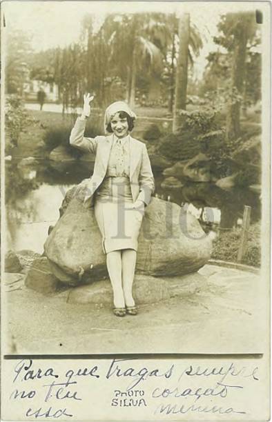 Foto com dedicat&oacute;ria a M&aacute;rio Cunha, namorado de Carmen na d&eacute;cada de 1930