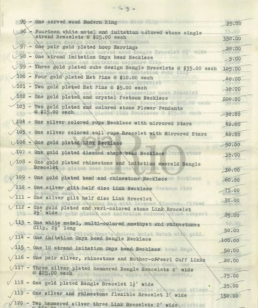 Apólice de seguro de jóias, roupas e bijuterias de Carmen, avaliados de 116.790 mil dólares em 1953 Apólice de seguro de jóias, roupas e bijuterias de Carmen, avaliados de 116.790 mil dólares em 1953