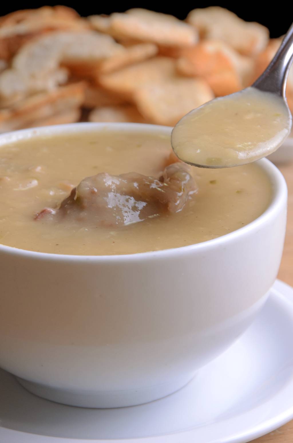 Zinho Bier reedita vaca atolada no Dia dos Pais
