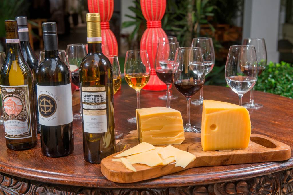 Carmelo promove degustação de vinhos suíços