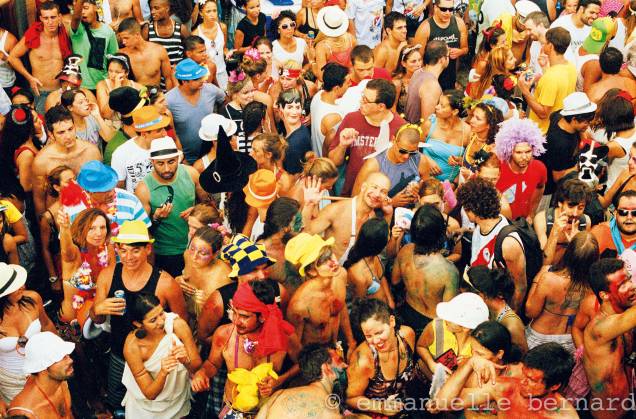 Fotógrafa francesa registrou a dança e a musicalidade dos cariocas Fotógrafa francesa registrou a dança e a musicalidade dos cariocas