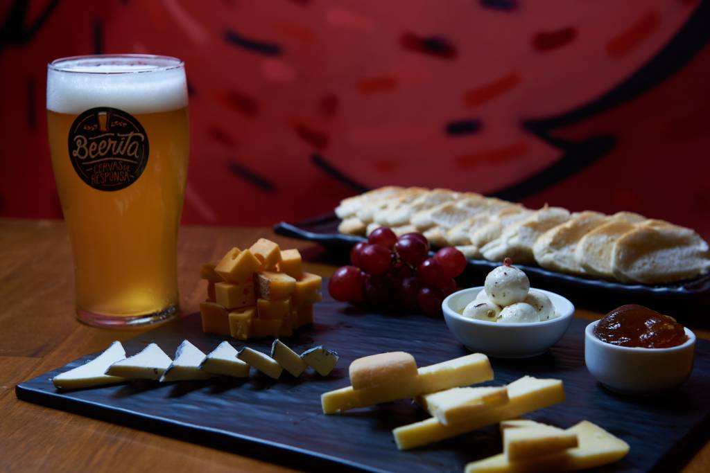 Bares apostam na combinação queijo e cerveja