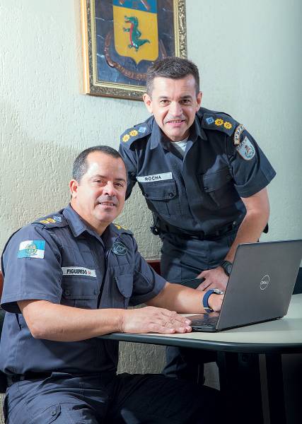 Polícia Militar cai nas redes sociais para combater o crime