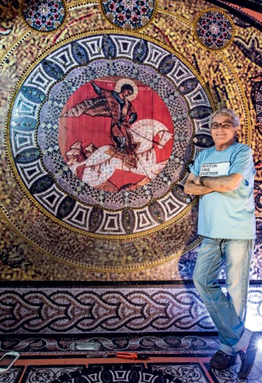 Estácio de Sá abre desfiles das escolas de samba do Grupo Especial