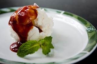 Uma seleção de guloseimas feitas com goiaba