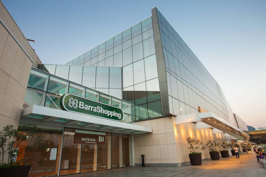 BarraShopping comemora 35 anos com shows e distribuição de brindes