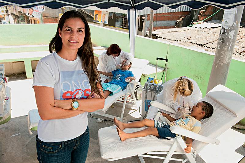Alessandra Martins é a idealizadora do projeto Dentista na Favela