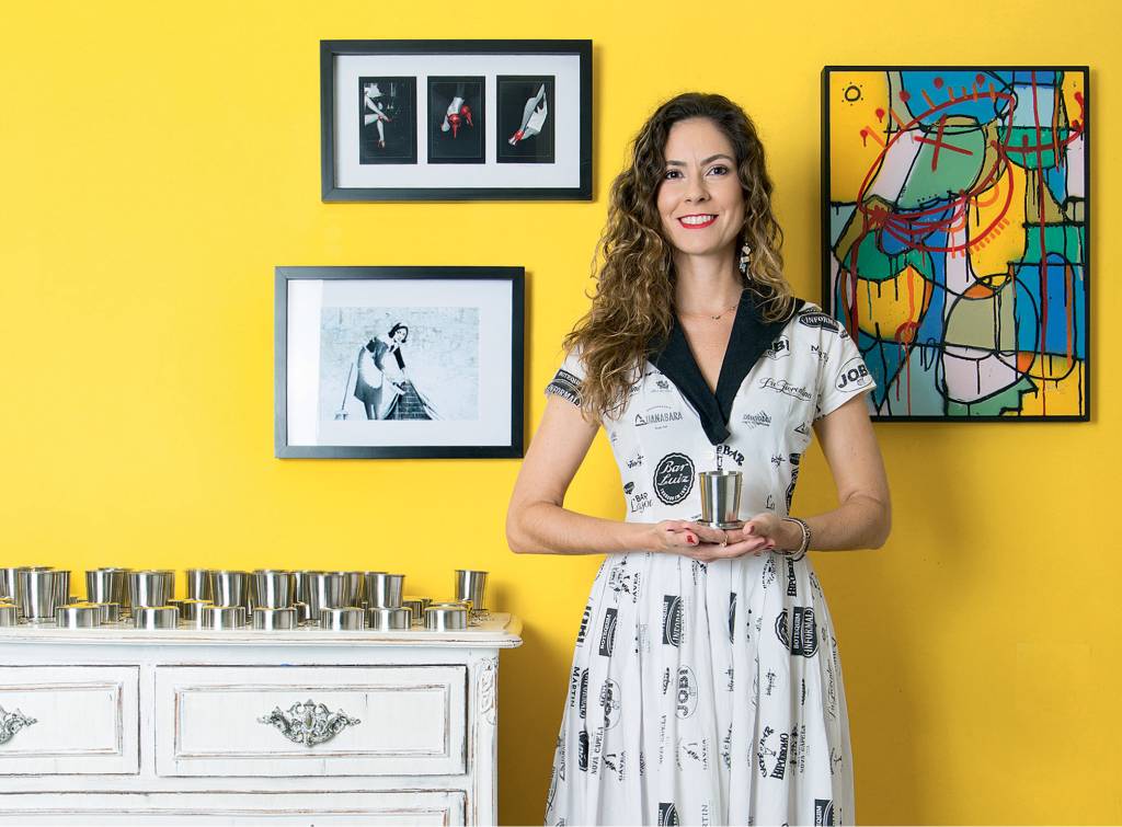 Fernanda Cortez criou um projeto para diminuir o uso de copos descartáveis