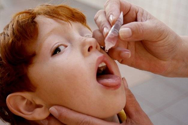 Campanha de vacinação contra paralisia infantil começa neste sábado