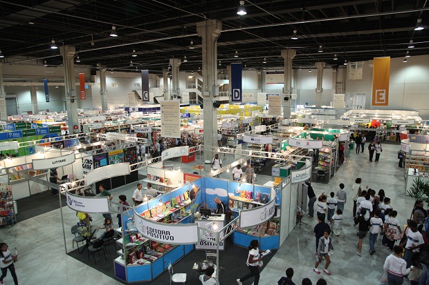 Salão do Livro promove atrações literárias para crianças e jovens