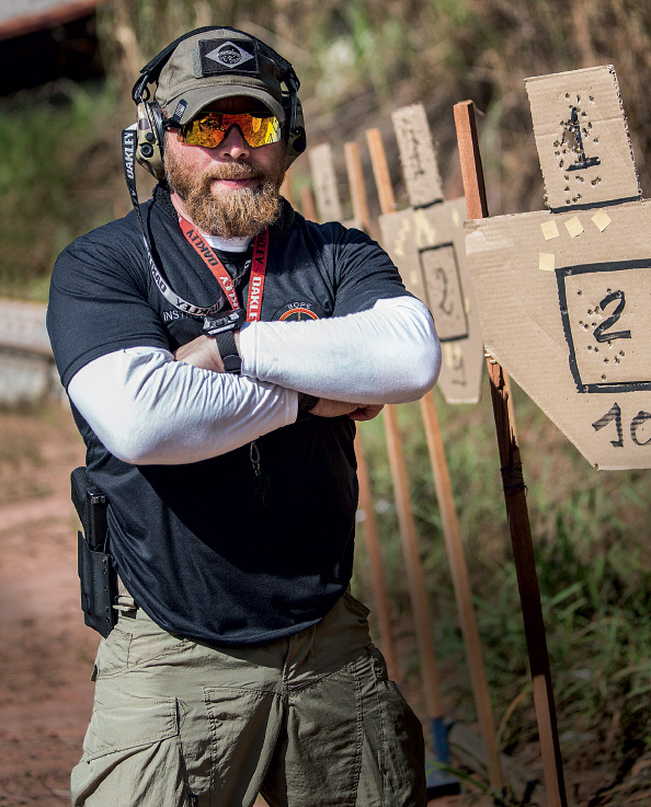 Bope treina tiro com ex-oficial italiano