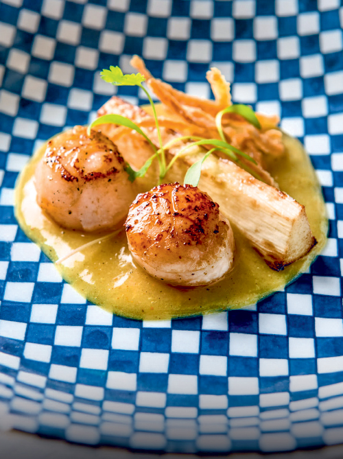 Miam Miam reduz cardápio e renova menu degustação