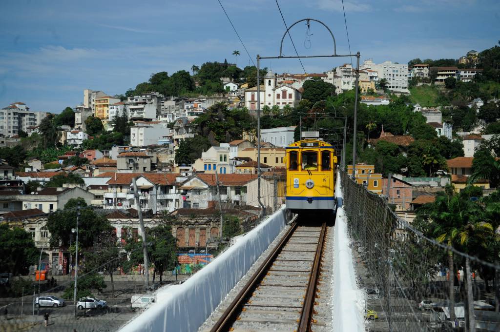Bondinho de Santa Teresa volta a passar na Rua Francisco Muratori