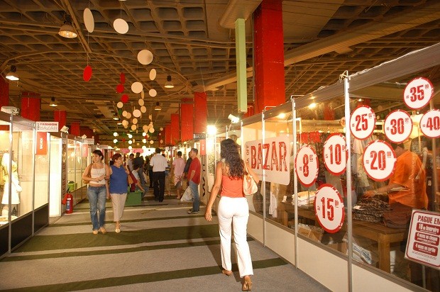 Top Fashion Bazar tem 85 marcas com descontos