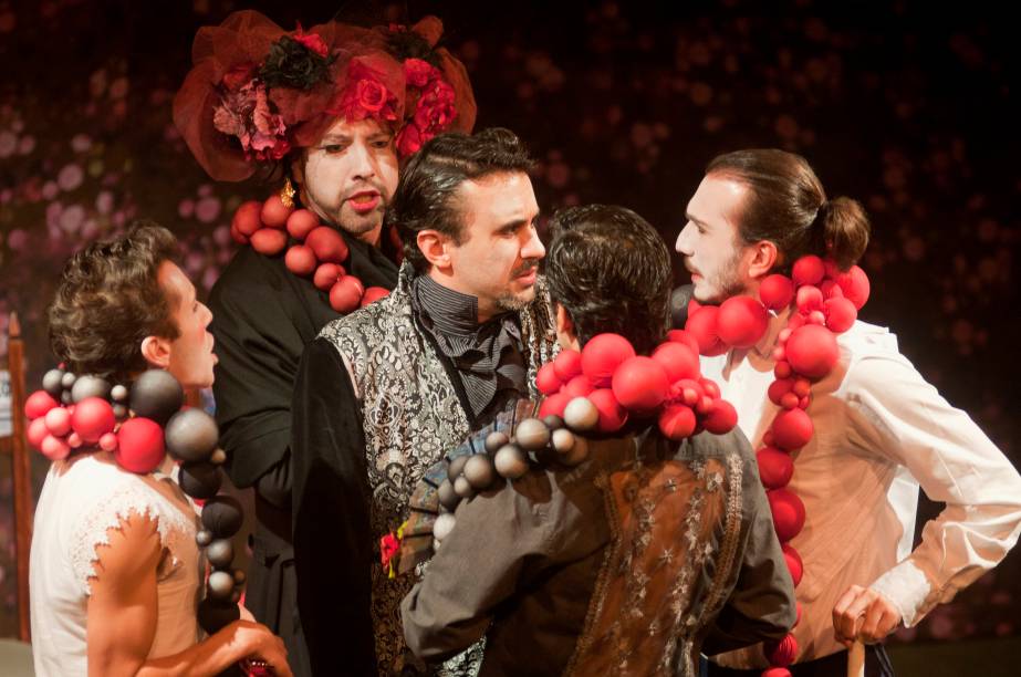 A Importância de Ser Perfeito: comédia de Oscar Wilde A Importância de Ser Perfeito: comédia de Oscar Wilde