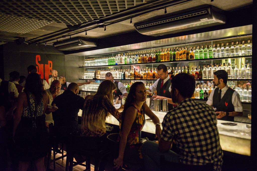 Baixa na boemia carioca: três casas fecham as portas no Rio