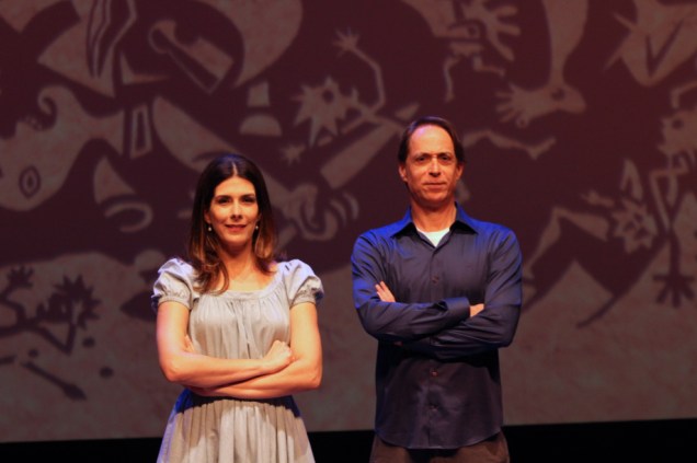 Graziella Moretto e Pedro Cardoso: casal em cena na comédia O Homem Primitivo Graziella Moretto e Pedro Cardoso: casal em cena na comédia O Homem Primitivo