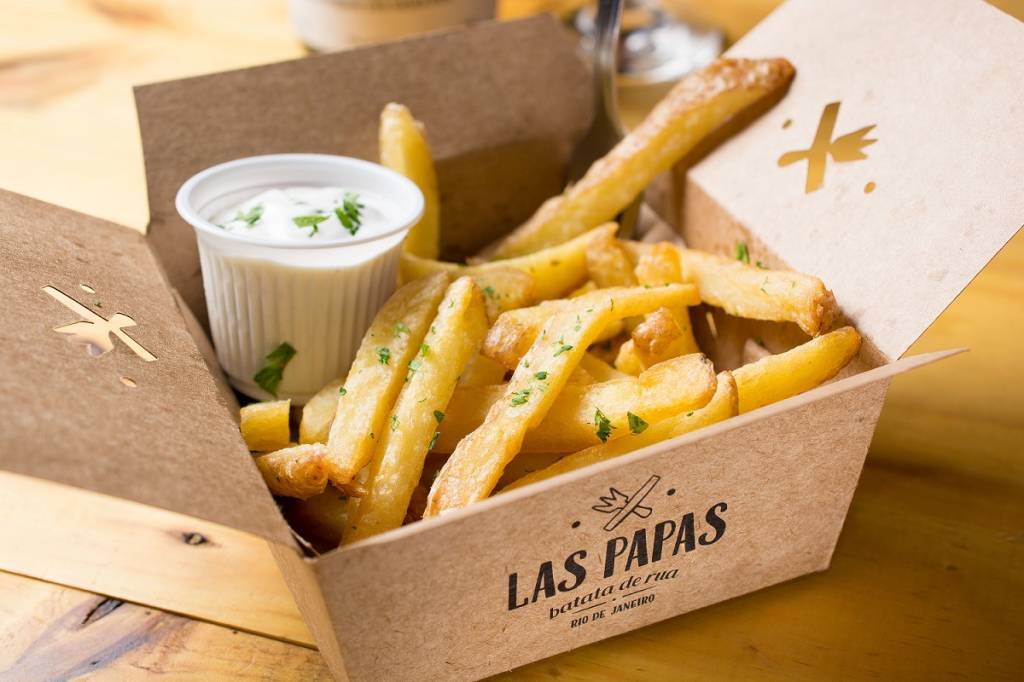 Batata palito e molho aïoli Batata palito e molho aïoli