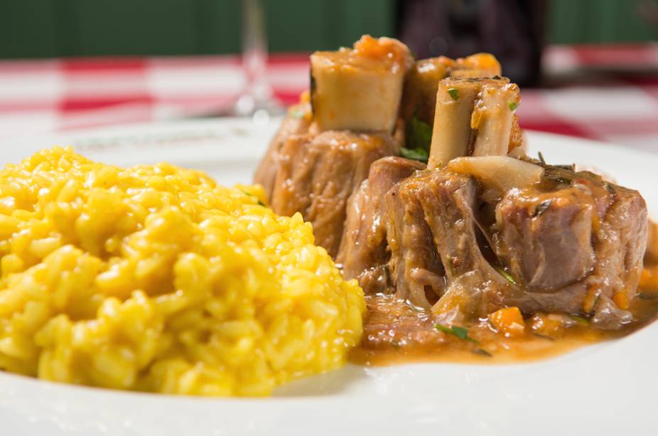 Ossobuco com risoto de açafrão: R$ 58,00 Ossobuco com risoto de açafrão: R$ 58,00