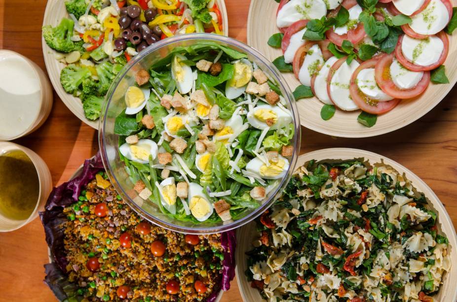 Saladas do Mironga: acompanhamentos para os grelhados Saladas do Mironga: acompanhamentos para os grelhados