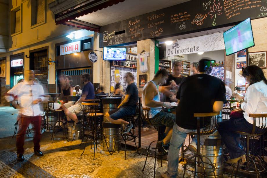 O bar, aberto em 2012, foi pioneiro na revitalização da rua Ronald de Carvalho O bar, aberto em 2012, foi pioneiro na revitalização da rua Ronald de Carvalho