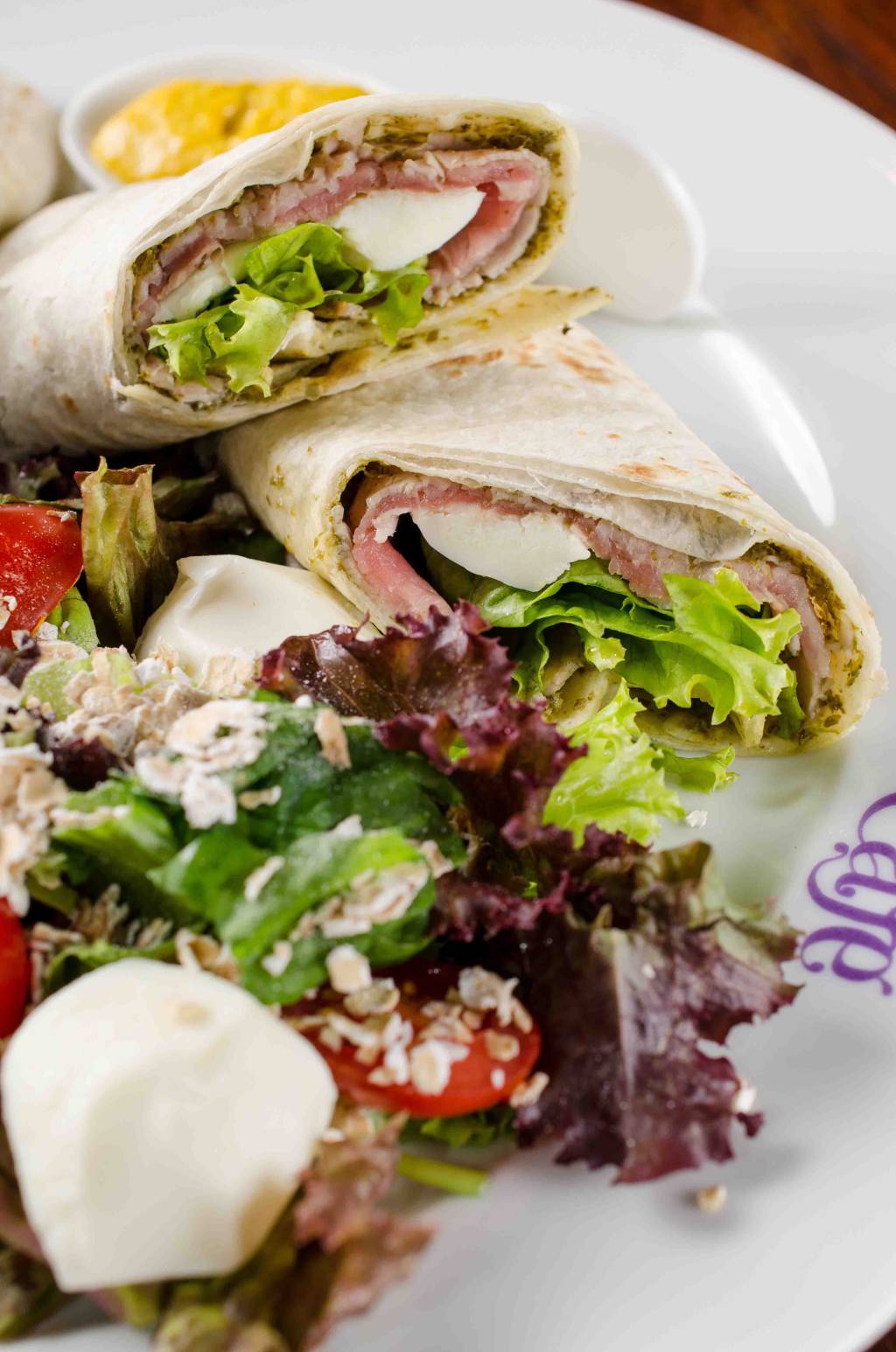 Wrap de rosbife: no Sofá Café Wrap de rosbife: no Sofá Café