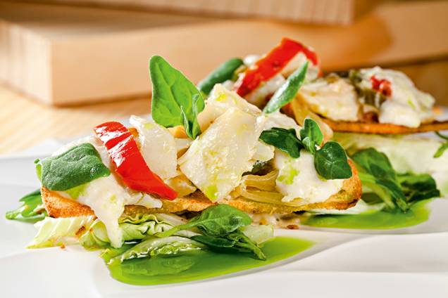 Salada fria de bacalhau (R$ 42,00): sugestão para o abre-alas Salada fria de bacalhau (R$ 42,00): sugestão para o abre-alas