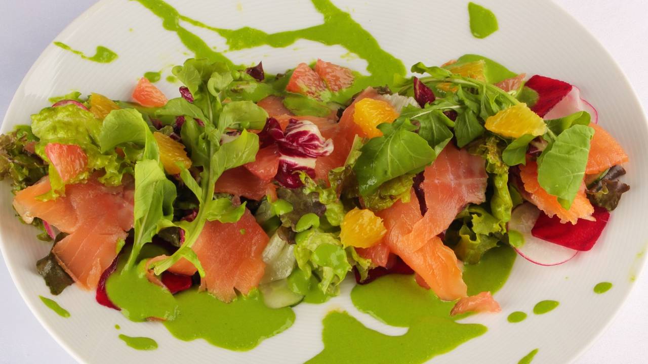 salada-de-salmao-prato-de-primavera1-jose-renato-2-corte.jpeg