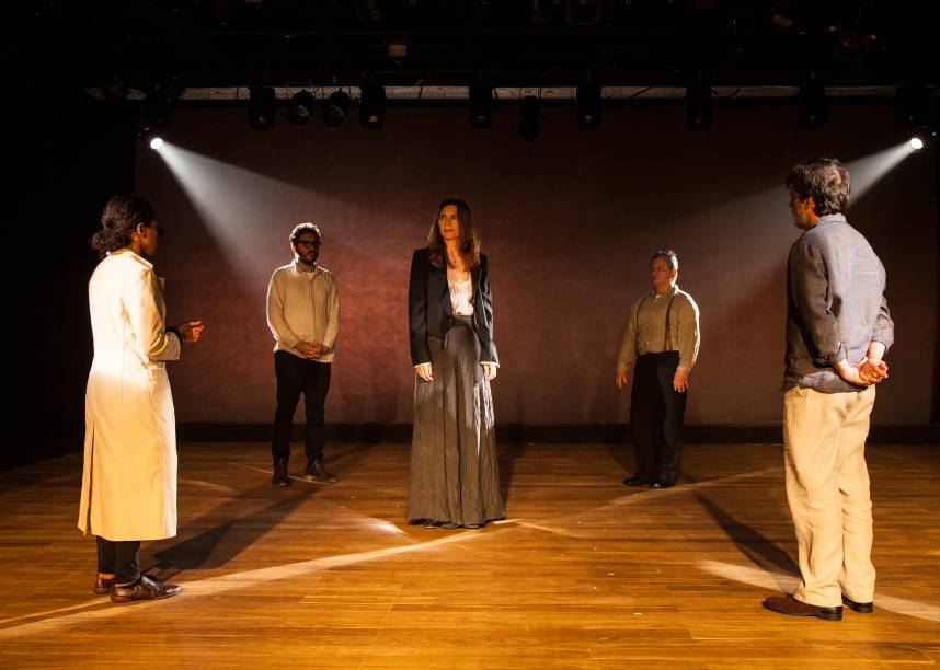 Madame Bovary: adaptação do clássico de Flaubert Madame Bovary: adaptação do clássico de Flaubert