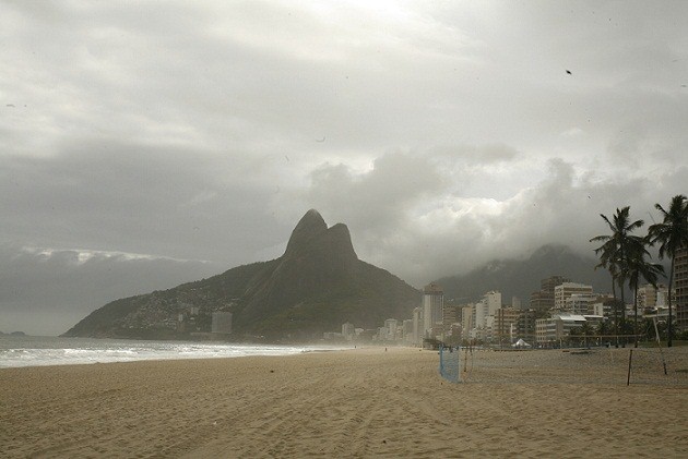 Chuva no Rio em um dia supera média do mês
