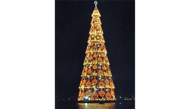 Bem mais sofisticada, a árvore desse já alcançava 82 metros de altura e um peso de 330 toneladas<br> Bem mais sofisticada, a árvore desse já alcançava 82 metros de altura e um peso de 330 toneladas<br>