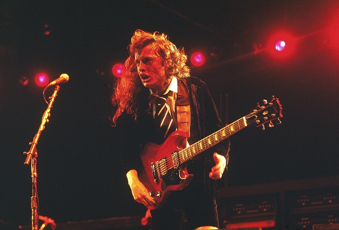 Angus Young, guitarrista fundador da banda australiana AC-DC<br> Angus Young, guitarrista fundador da banda australiana AC-DC<br>