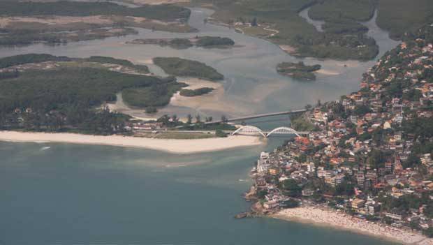 Pertencente à Marinha, tem 41 quilômetros de manguezais protegidos<br> Pertencente à Marinha, tem 41 quilômetros de manguezais protegidos<br>