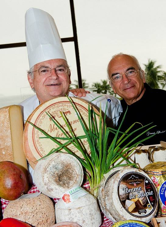 O ma&icirc;tre fromagier G&eacute;rard Poulard e o chef Jean Yves Poirey, no Rio Othon Palace<br>