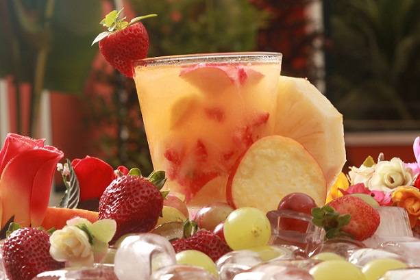Com vista privilegiada para o Cristo e para as palmeiras do Jardim Bot&acirc;nico, a boa no Paxeco Bar &eacute; escolher uma mesa ao ar livre e degustar a novidade da primavera: caipivodca de salada de frutas, preparada com as mais frescas da esta&ccedil;&atilde;o (R$ 15,00). No De<br>