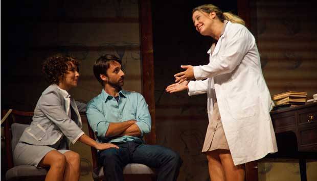 Em cartaz no teatro Jo&atilde;o Caetano, traz Tadeu Aguiar e Sylvia Massari em elogiada atua&ccedil;&atilde;o<br>