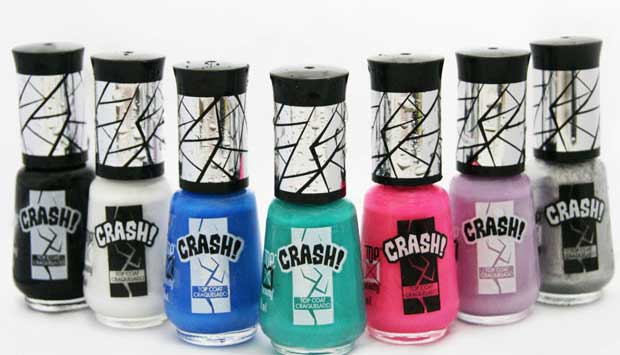 Antenada nas tendências de moda, a Natural Life lançou uma linha composta com oito opções de esmaltes craquelados. A coleção se chama Crash e contém as seguintes cores: Breackage (Preto), Shot (Vermelho), Stroke (Azul), Broken Glass (Roxo), Punch (Branco)<br> Antenada nas tendências de moda, a Natural Life lançou uma linha composta com oito opções de esmaltes craquelados. A coleção se chama Crash e contém as seguintes cores: Breackage (Preto), Shot (Vermelho), Stroke (Azul), Broken Glass (Roxo), Punch (Branco)<br>