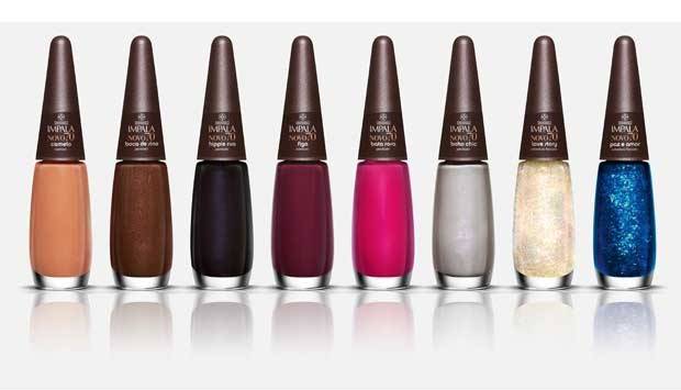 Os anos 1970 inspiram a nova cole&ccedil;&atilde;o de inverno 2011 da Impala. Os esmaltes da linha cremosa t&ecirc;m os nomes Camelo e Figo. A linha perolada tem os esmaltes Hippie Rua, Bata Rosa, Boho Chic e Boca de Sino. E coberturas flocadas se chamam Love Story e Paz e A<br>