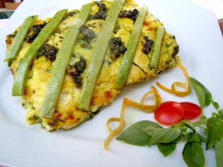 Lasanha com molho pesto e abobrinha temperada com lim&atilde;o siciliano.<br>