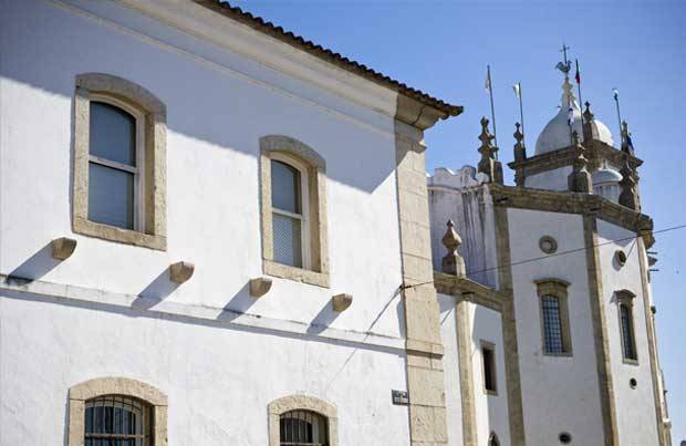 Inaugurada em 1739 e tombada pelo Instituto do Patrim&ocirc;nio Hist&oacute;rico e Art&iacute;stico Nacional (IPHAN), a Igreja da Gl&oacute;ria &eacute; considerada uma das joias da arquitetura colonial brasileira, um grande exemplo do barroco no Rio com suas propor&ccedil;&otilde;es perfeitas e locali<br>
