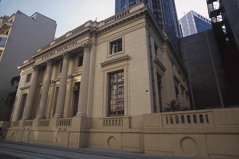 ABL cria leitura de poesia por QR Code em restaurantes. Que tal?