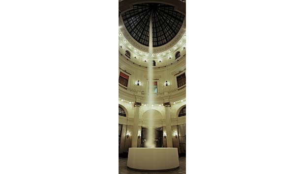 Instala&ccedil;&atilde;o tamb&eacute;m criada pelo artista pl&aacute;stico Anish Kapoor para a exposi&ccedil;&atilde;o, dona do recorde de 3&ordm; maior p&uacute;blico do CCBB<br>