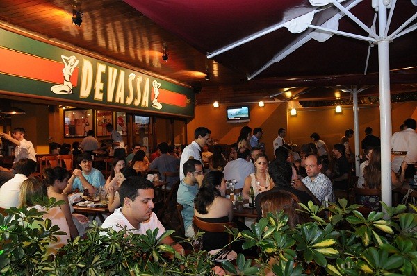 Devassa lança Bota Pra Jogo