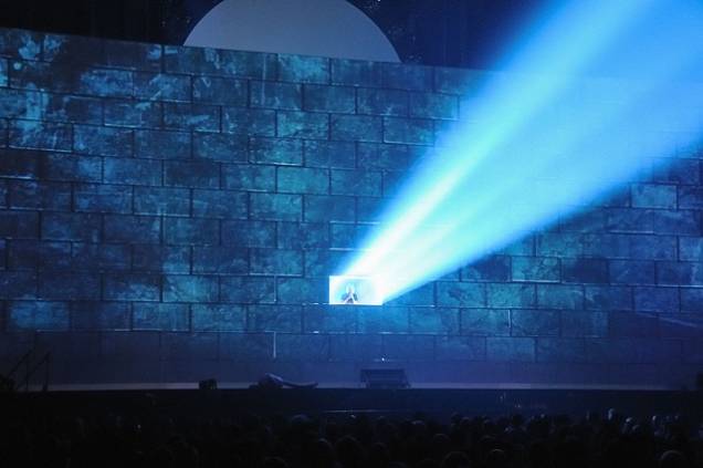 Imagens din&acirc;micas acompanham todas as m&uacute;sicas e foram elaboradas por Roger Waters<br>
