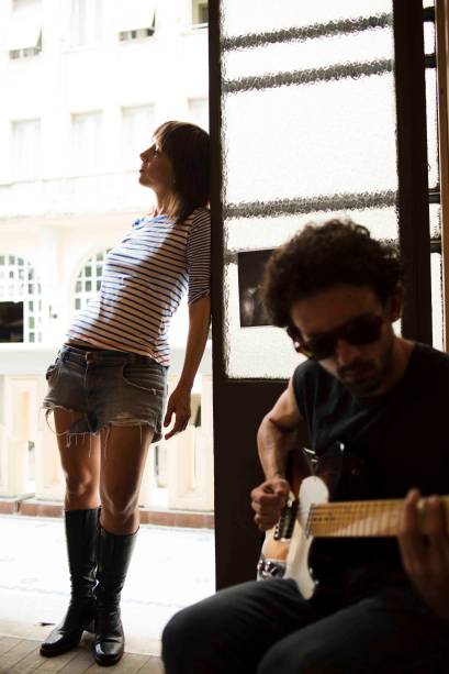 Horses Hotel: drama traz personagens envolvidos em um triângulo amoroso no fim dos anos 70 Horses Hotel: drama traz personagens envolvidos em um triângulo amoroso no fim dos anos 70