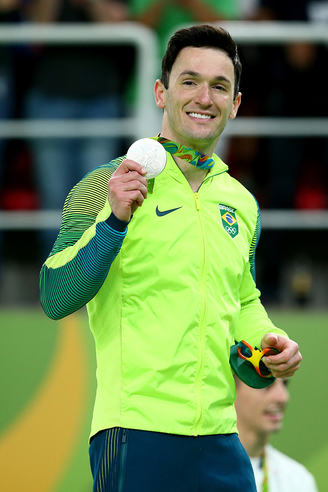 Patrícia Poeta dá dicas de beleza e revela que doença do primo incentivou sua carreira no entretenimento